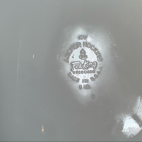 ⭐️ Vintage 1962-1966 Anchor Hocking Fire-King " Wheat " 8 Inch Cake Baking Pan - Picture 4 of 5